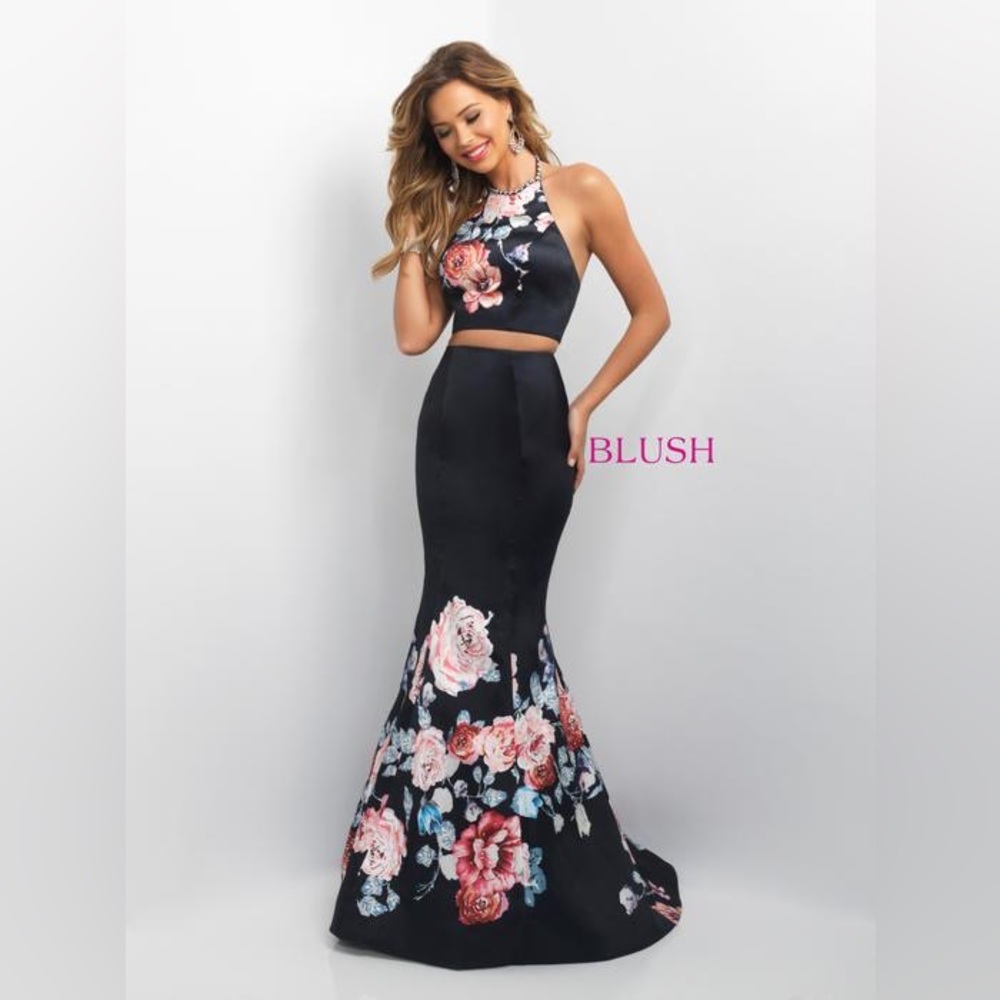 BLUSH PROM DRESS!